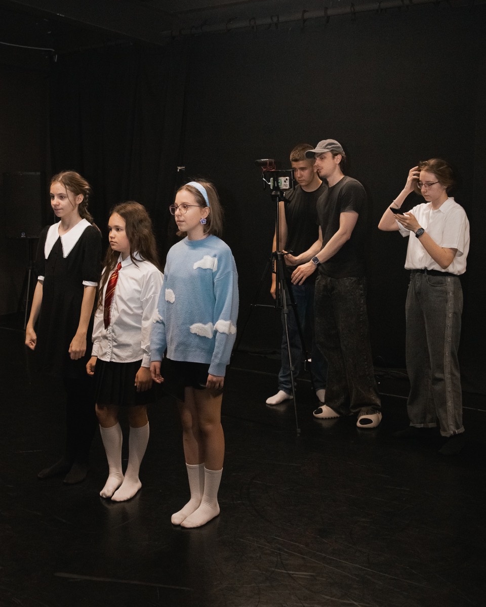 Показ и разбор сцен в мастерской мультипликации